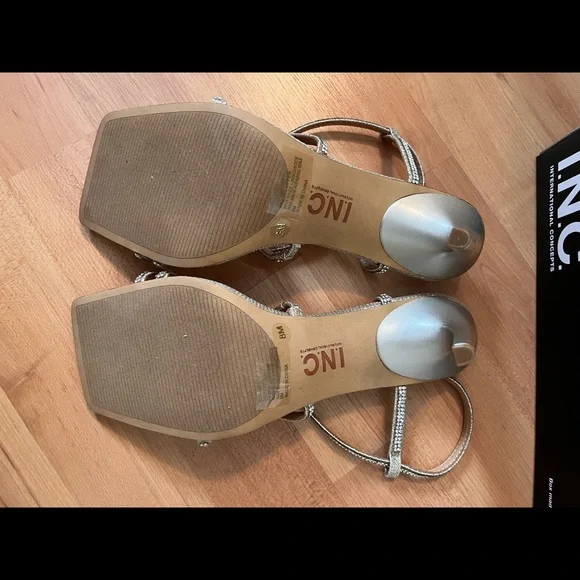 FREE SHIPPING ‼️BRAND NEW IN BOX- NEVER WORN EVENING HEELS FOR WOMEN 👠 SIZE 8 - Picture 9 of 16